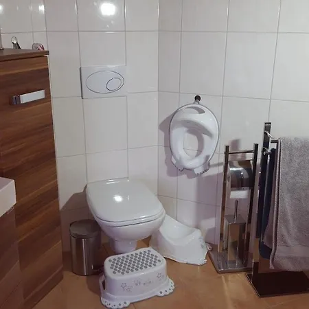 Apartment Monderne Komfortwohnung Im Kurort Am Rennsteig Friedrichroda